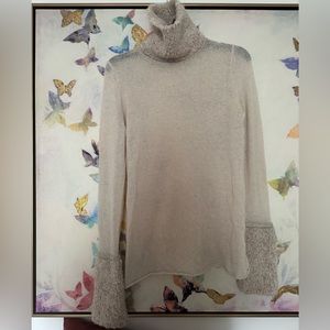 Tory Burch Angelina turtleneck, size small.